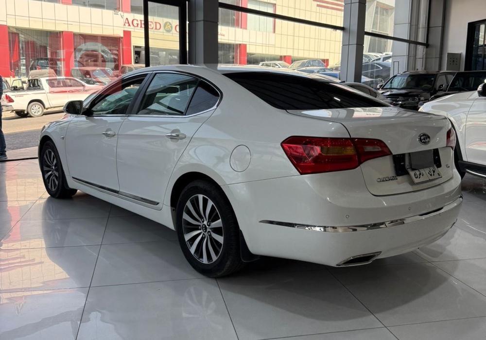 Kia Cadenza